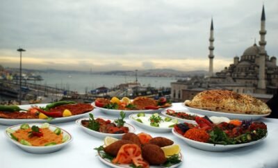 Lezzet Dolu Bir İstanbul Kaçamağı: Şehrin En İyi Yemek Durakları ve Restoranları